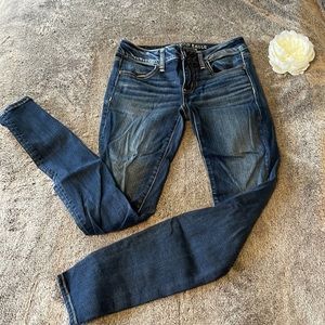 American Eagle 💙 Super Low, Super Stretch Jegging 4 Long